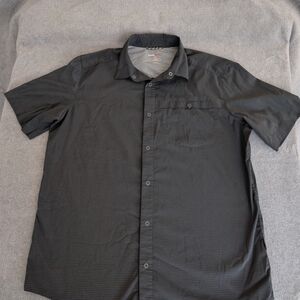 Swiss Tech Men's Performance Short Sleeve Button Down - Black Stripe - Large